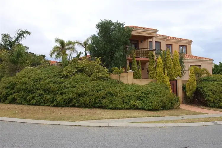 2 Augusta Court, Connolly WA 6027