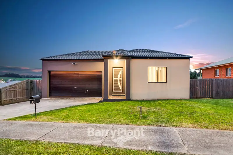 Main view of Homely house listing, 2 Buritta Court, Drouin VIC 3818