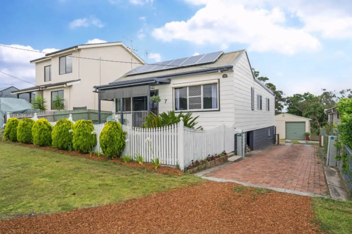 Main view of Homely house listing, 7 Kalaroo Road, Redhead NSW 2290