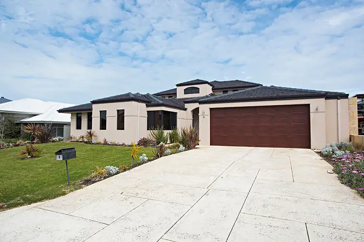 9 Moonraker Road, Jindalee WA 6036