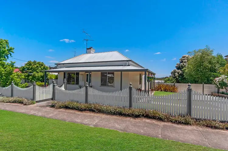 76 Mount Napier Road, Hamilton VIC 3300