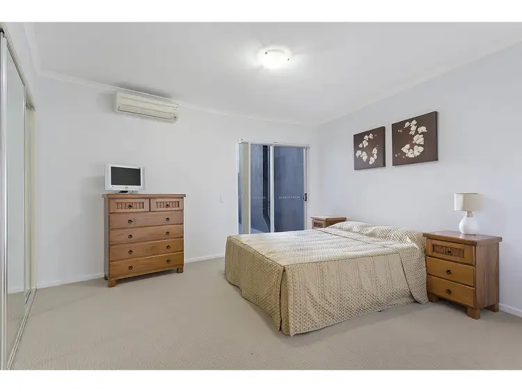 Fourth view of Homely unit listing, 102/6 Victoria Parade, Rockhampton City QLD 4700