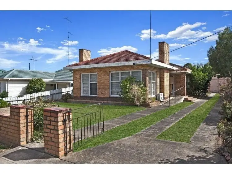 65 Hamilton Place, Hamilton VIC 3300