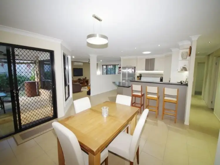 Fifth view of Homely house listing, 8 Dennis Close, Calamvale QLD 4116