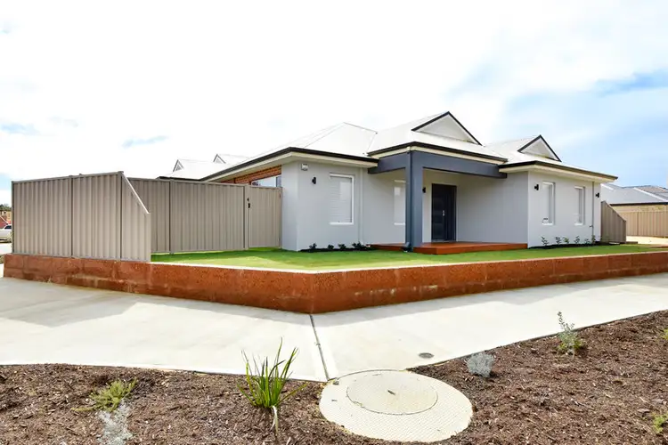 Second view of Homely house listing, 35 Keehner Entrance, Martin WA 6110