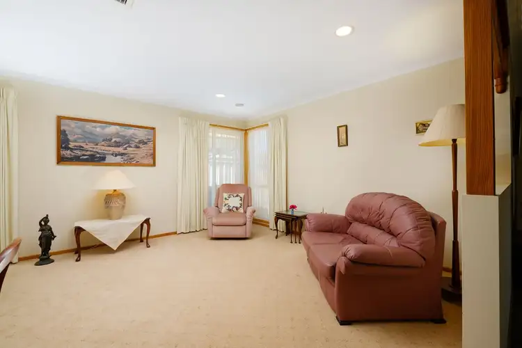 Sixth view of Homely house listing, 9 Falcon Circuit, Wodonga VIC 3690