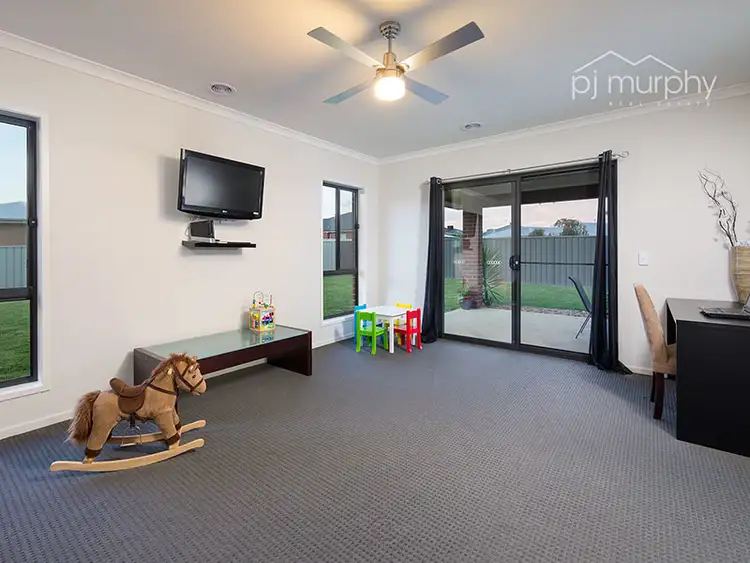 Sixth view of Homely house listing, 35 Whiteley Circuit, Baranduda VIC 3691