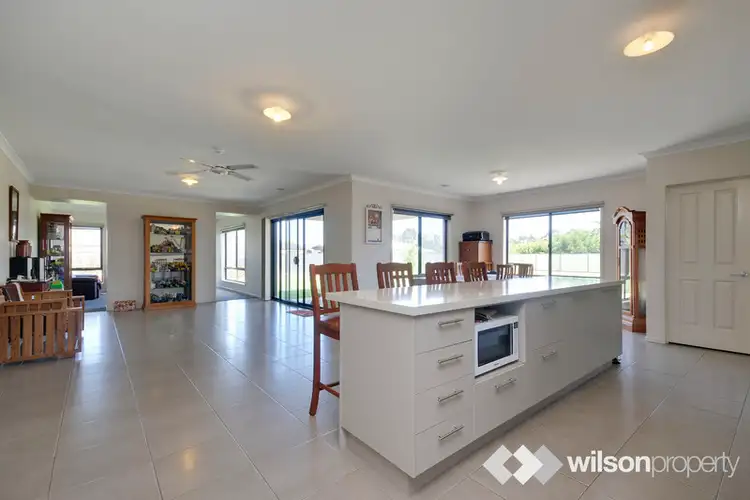 Second view of Homely house listing, 5 Chown Court, Rosedale VIC 3847