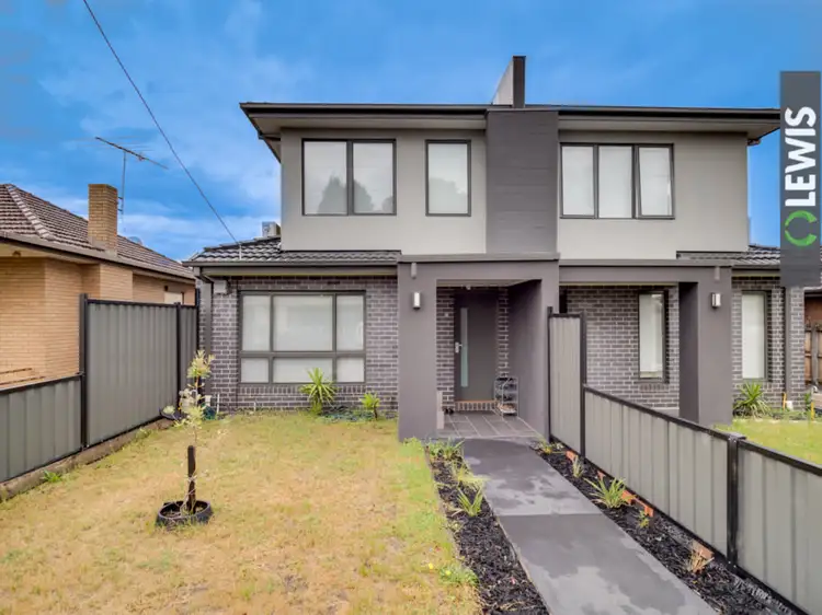 1/8 Boston Street, Fawkner VIC 3060