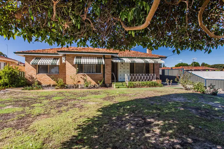 305 Fisher Street, Cloverdale WA 6105