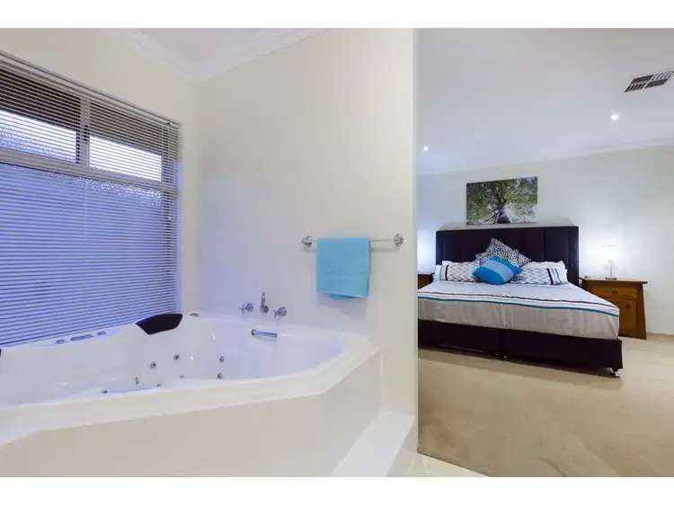 Fifth view of Homely house listing, 40 Tintagel Loop, Orelia WA 6167