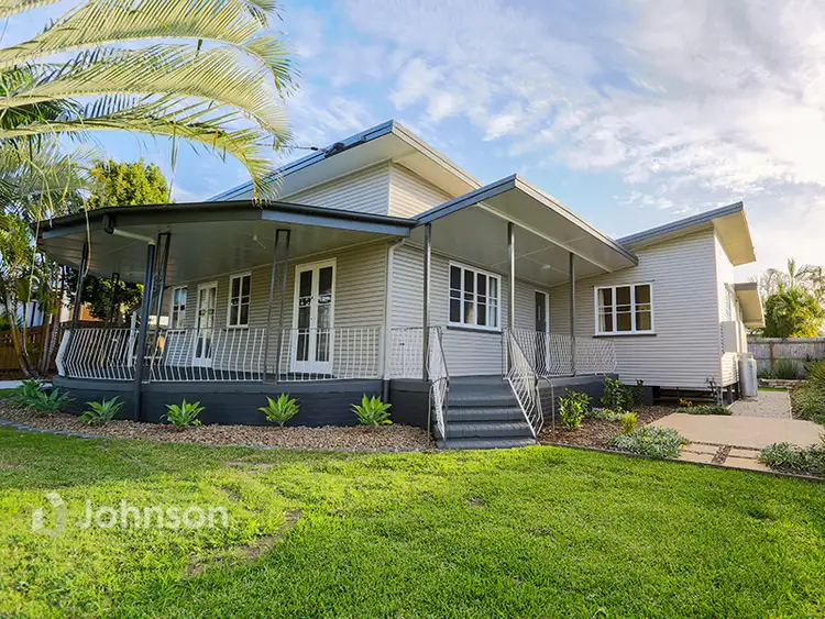 11 Thompson Street, Silkstone QLD 4304