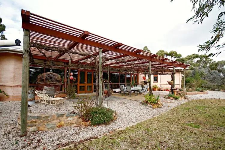 55 Warenda Road, Clare SA 5453