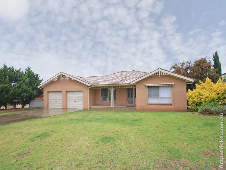 4 Derwent Avenue, Tatton NSW 2650