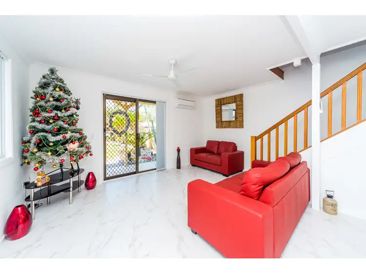 Fifth view of Homely semi-detached listing, 2/7 Woodgate Place, Paradise Point QLD 4216