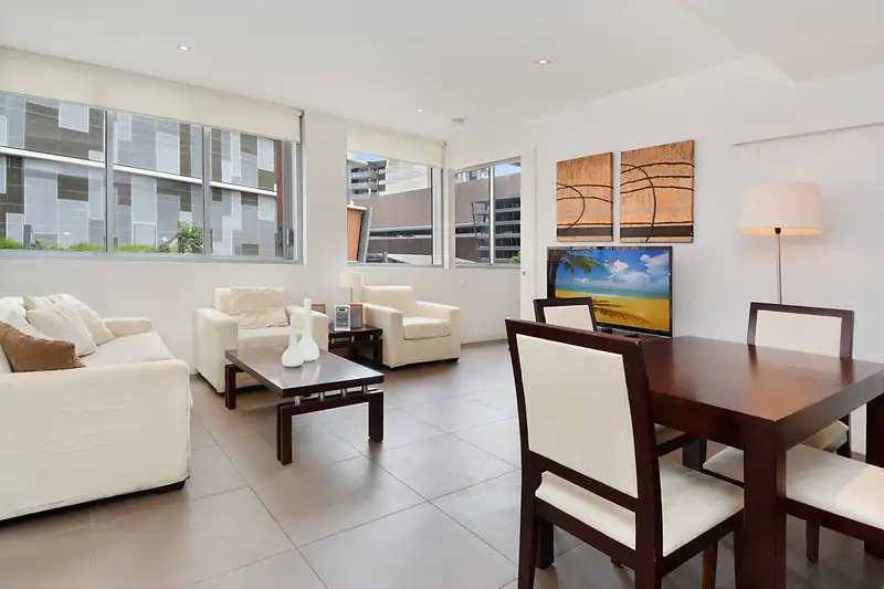 Main view of Homely apartment listing, 306/35 Harbour Road, Hamilton QLD 4007