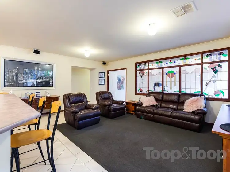 Sixth view of Homely house listing, 10 Trowbridge Circuit, Gulfview Heights SA 5096