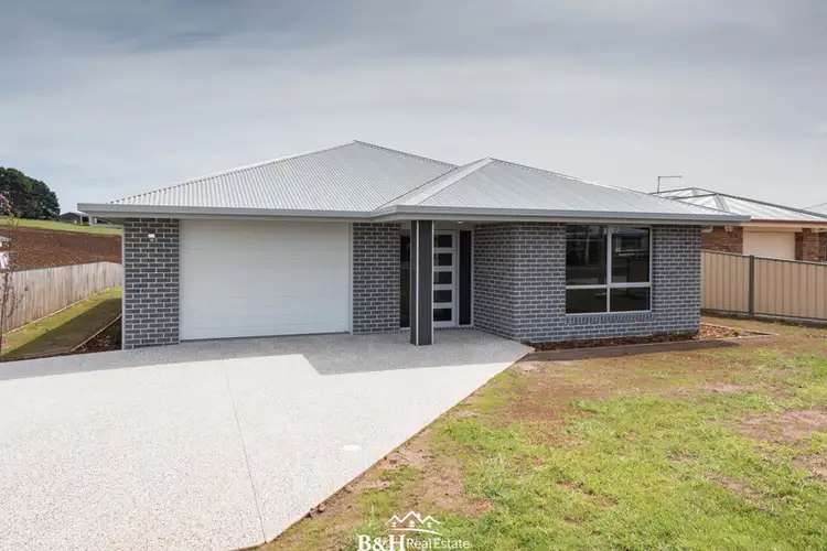 104 Pine Road, Penguin TAS 7316