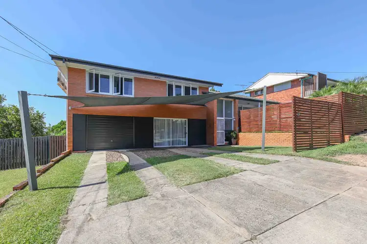 17 Danina Street, Mansfield QLD 4122