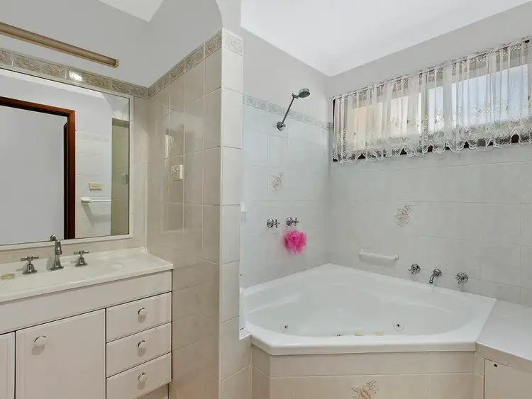 Sixth view of Homely house listing, 278 Lakedge Avenue, Berkeley Vale NSW 2261