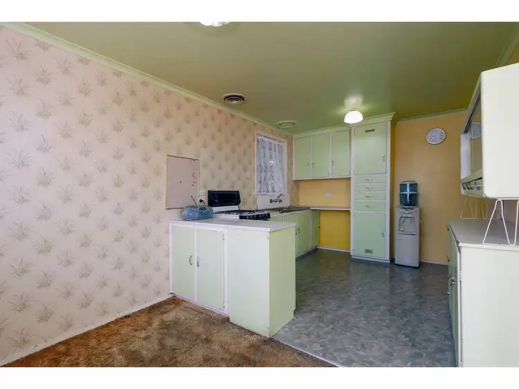 Second view of Homely house listing, 4 Elston Court, Sale VIC 3850