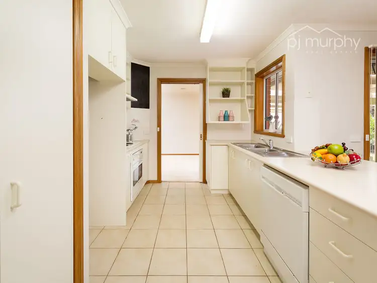 Third view of Homely house listing, 88 Crawshaw Crescent, Glenroy NSW 2640