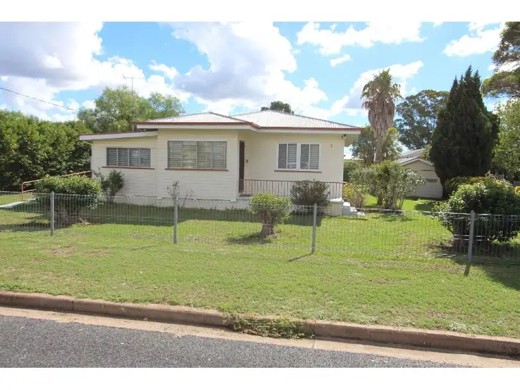 3 John Street, Clifton QLD 4361