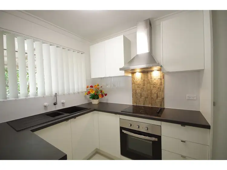 Second view of Homely villa listing, 5/10 East Street, Maylands WA 6051