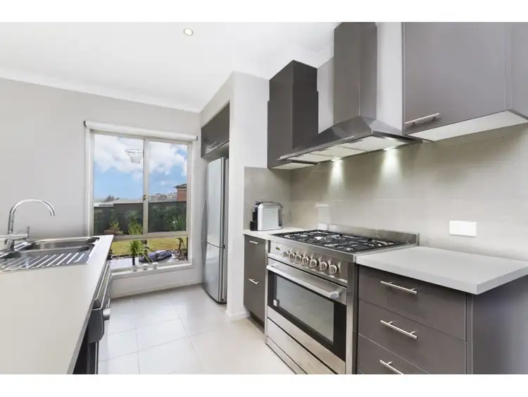 Second view of Homely house listing, 5 Casina Court, Epsom VIC 3551
