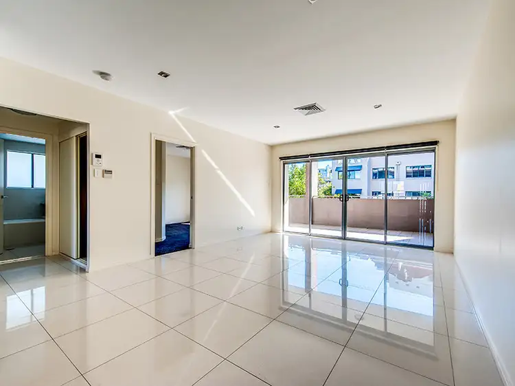 Second view of Homely apartment listing, 2/215 Wellington, Kangaroo Point QLD 4169
