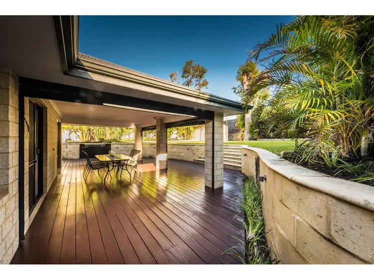 15 Elizabeth Street, White Gum Valley WA 6162