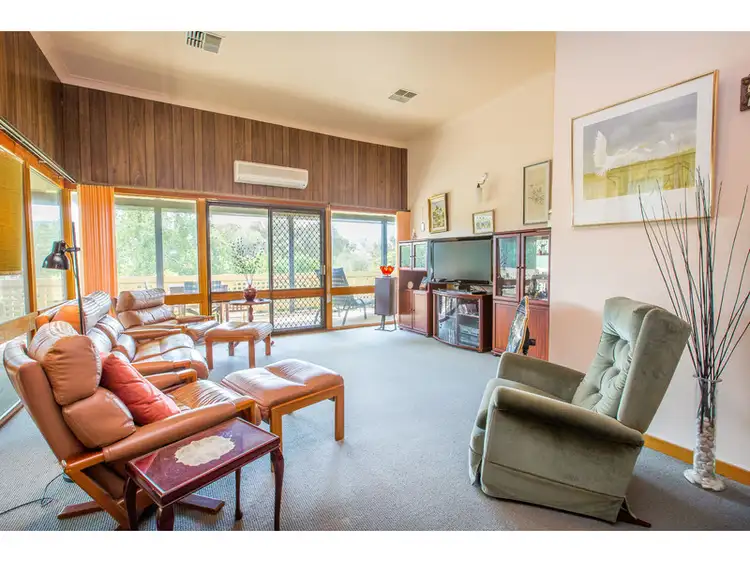 Sixth view of Homely house listing, 10 Queen Elizabeth Drive, Tallangatta VIC 3700