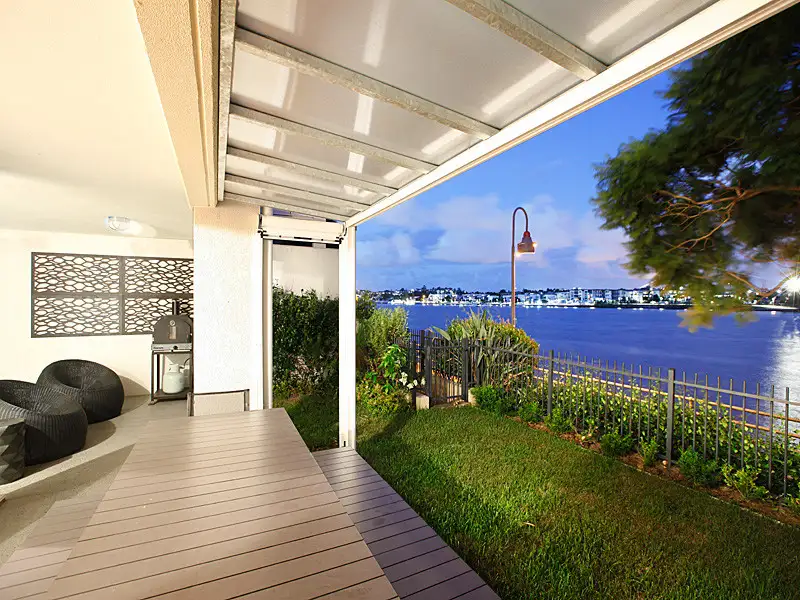 Main view of Homely apartment listing, 15 Vernon Terrace, Teneriffe QLD 4005