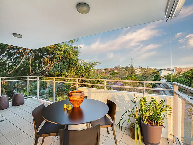 40 Hollins Crescent, New Farm QLD 4005