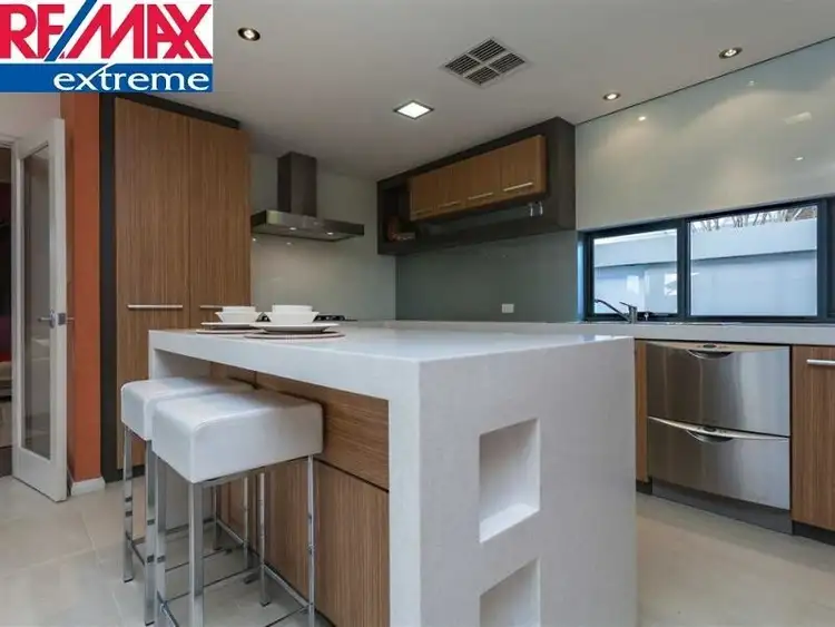 Seventh view of Homely house listing, 4 Investigator Parade, Jindalee WA 6036