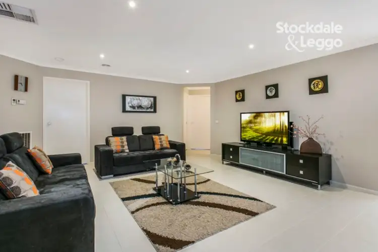 Third view of Homely house listing, 6 Els Court, Berwick VIC 3806