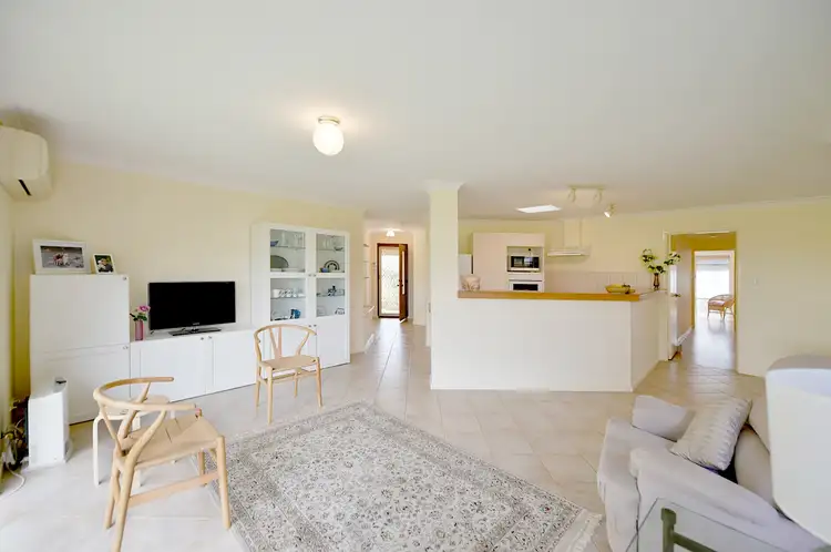 Sixth view of Homely semi-detached listing, 5A Pepler Avenue, Salter Point WA 6152