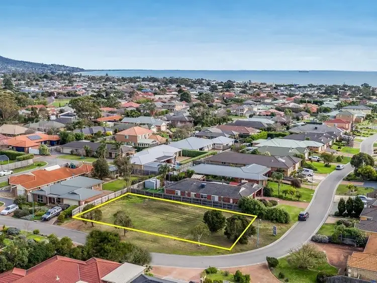 68 Victoria Street, Safety Beach VIC 3936