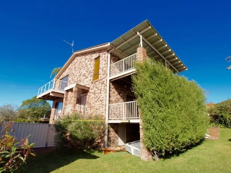 Second view of Homely house listing, 5 Diadem Avenue, Vincentia NSW 2540
