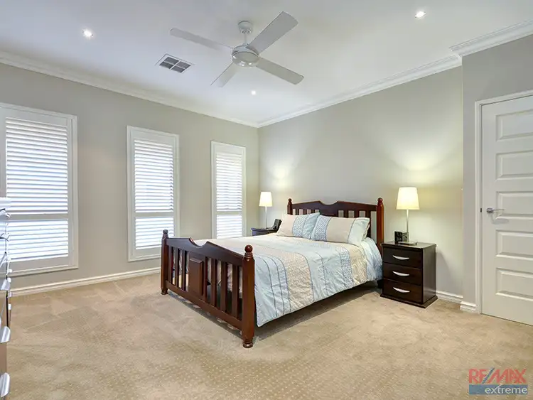 Seventh view of Homely house listing, 5 Dunedin Chase, Hocking WA 6065