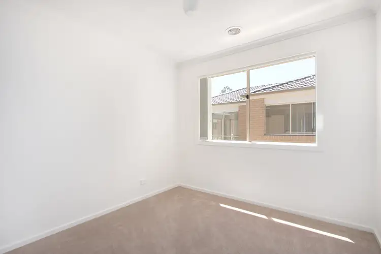 Seventh view of Homely unit listing, Unit 14 9 Shakespeare Court, Drouin VIC 3818