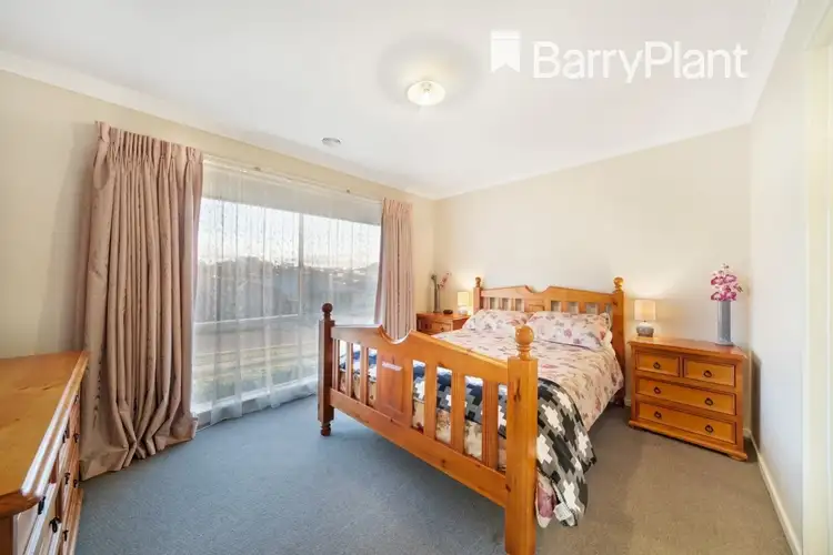 Seventh view of Homely house listing, 4 Greyfriars Way, Drouin VIC 3818