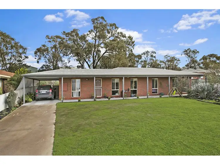 8 Billola Court, Eaglehawk VIC 3556