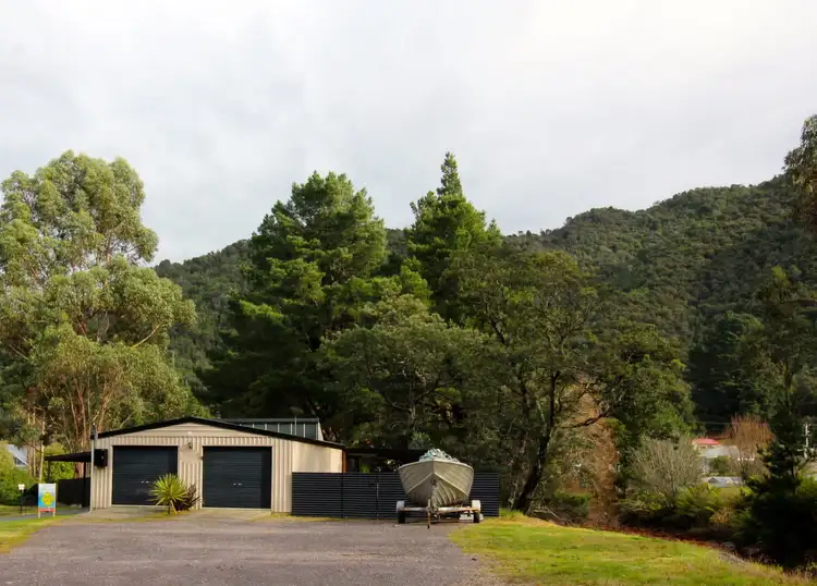 88 Esplanade, Queenstown TAS 7467