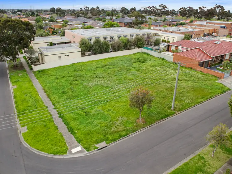 Second view of Homely house listing, 2 Zagreb Court, Keilor Park VIC 3042