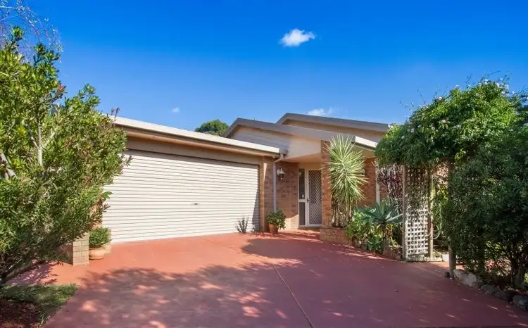 16 Cumberland Drive, Mount Martha VIC 3934