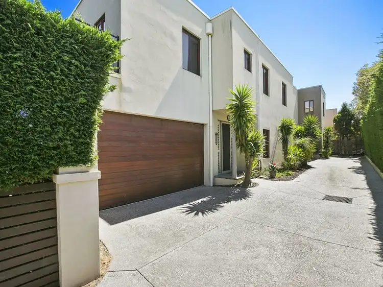 1/5 Northcote Terrace, Mornington VIC 3931