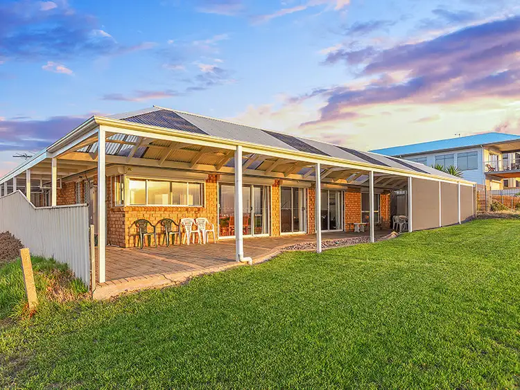 14 Maidencombe Drive, Moana SA 5169