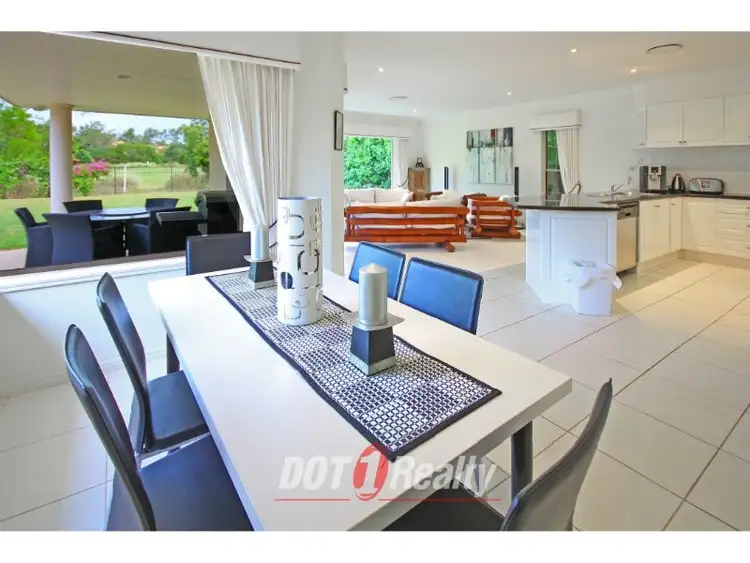 3175 Riverleigh Drive, Hope Island QLD 4212