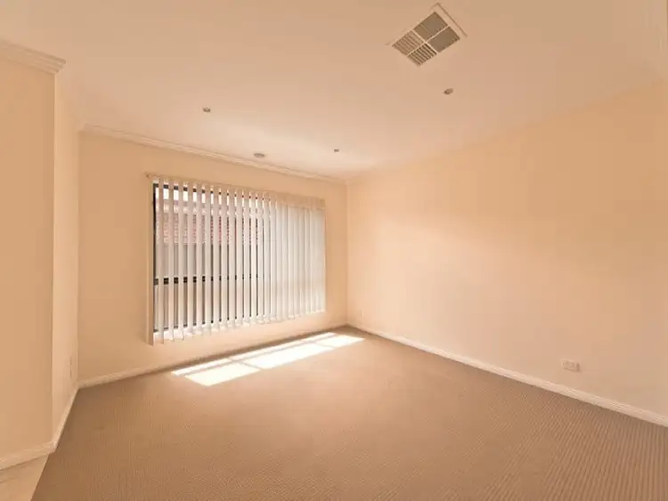 Seventh view of Homely house listing, 11 Girraween Crescent, Craigieburn VIC 3064